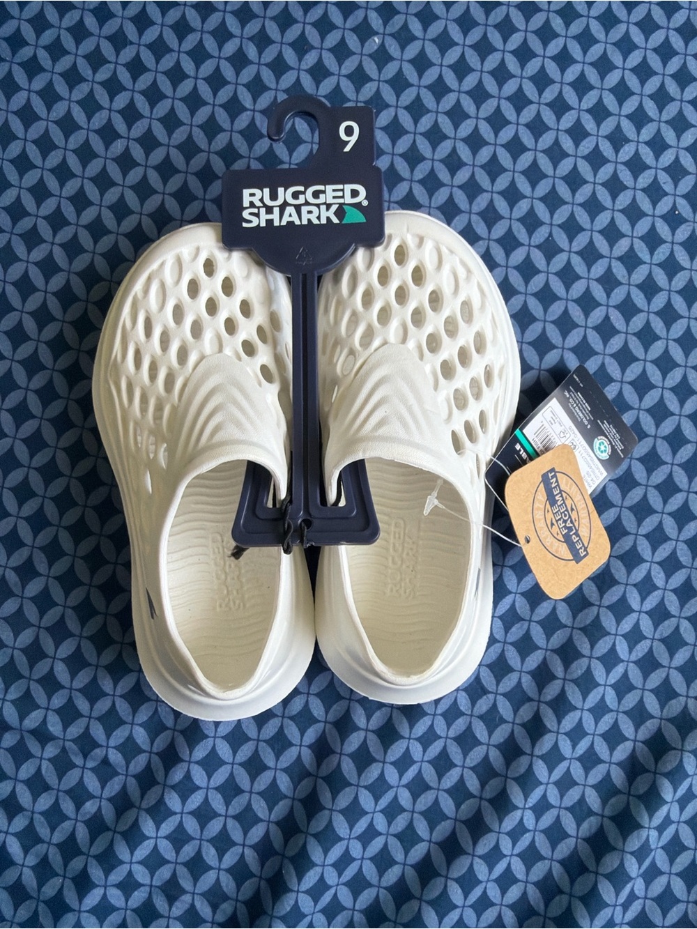 Rugged Shark Kids Ivory Slip-On Water Shoes